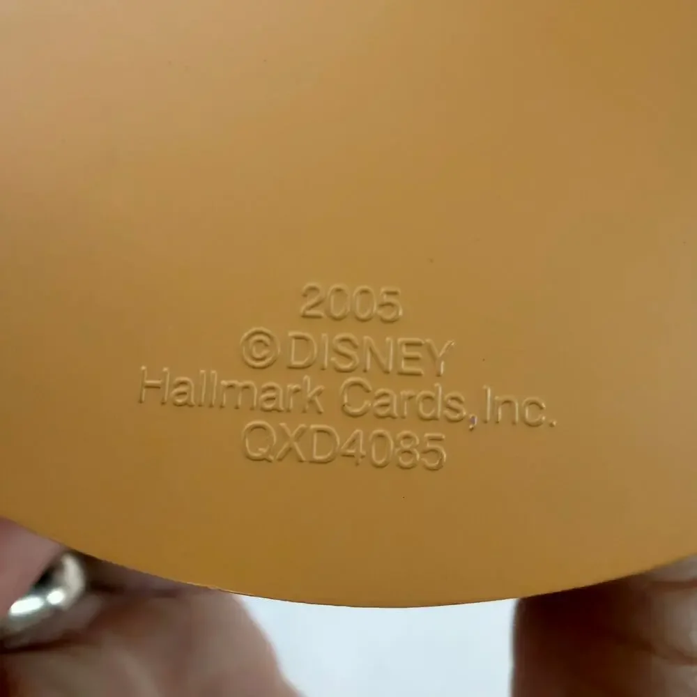 Hallmark Keepsake Ornament Mickey & Minnie Disney‎ TV Lights Sounds 2005
